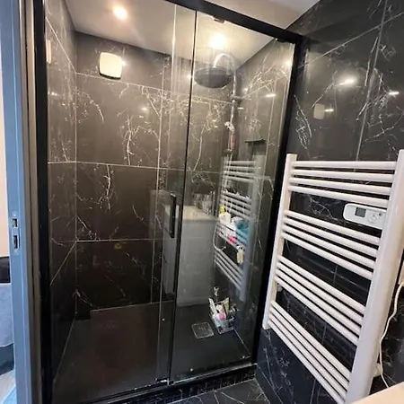 Holiday home Maison Cosy Pour 6, Proche Rive Droite - 266 *